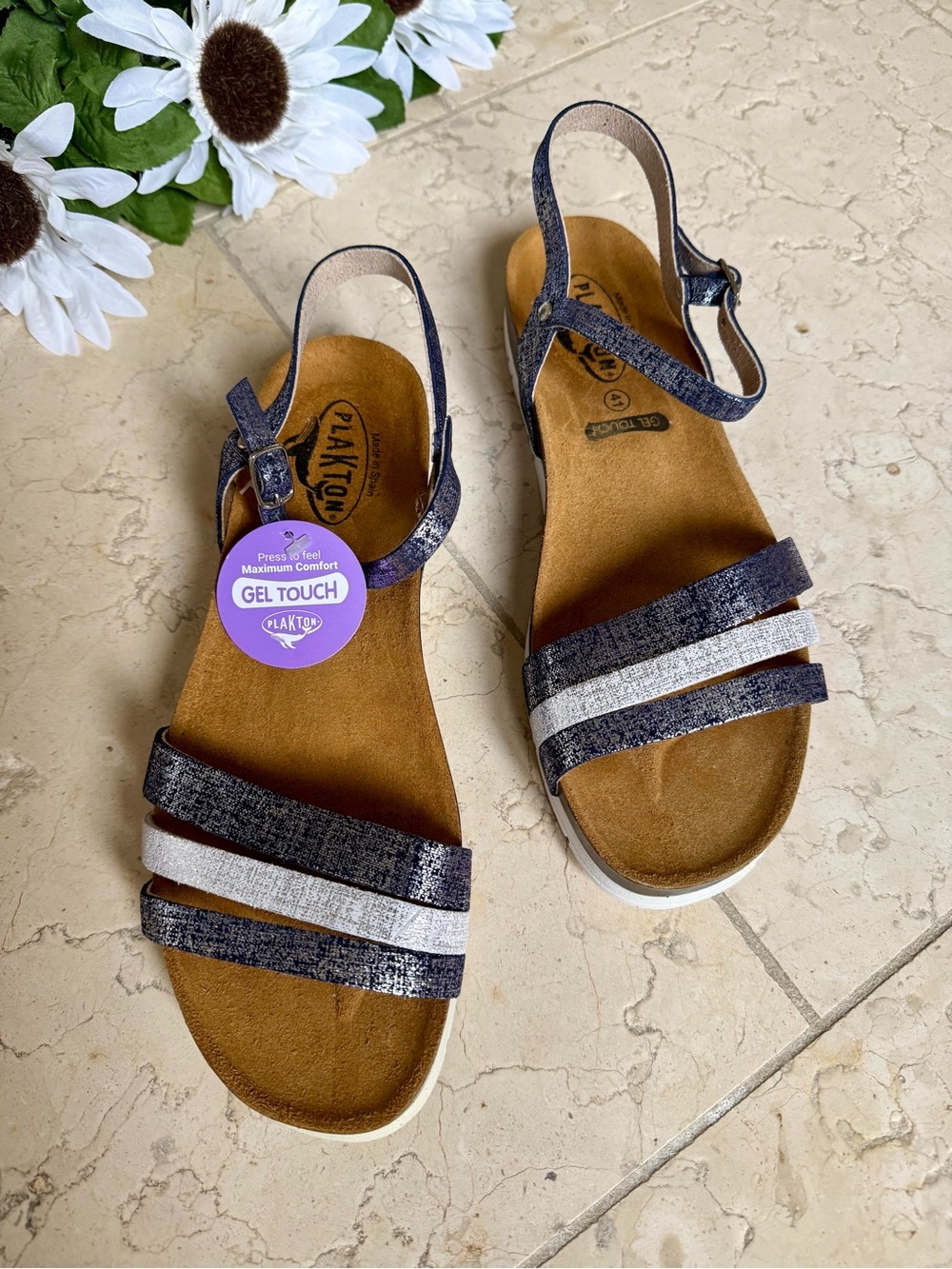 NWT Plakton Leather Navy/Silver Buckle Sandals, 10.5 US, 41 EU. Made in Spain